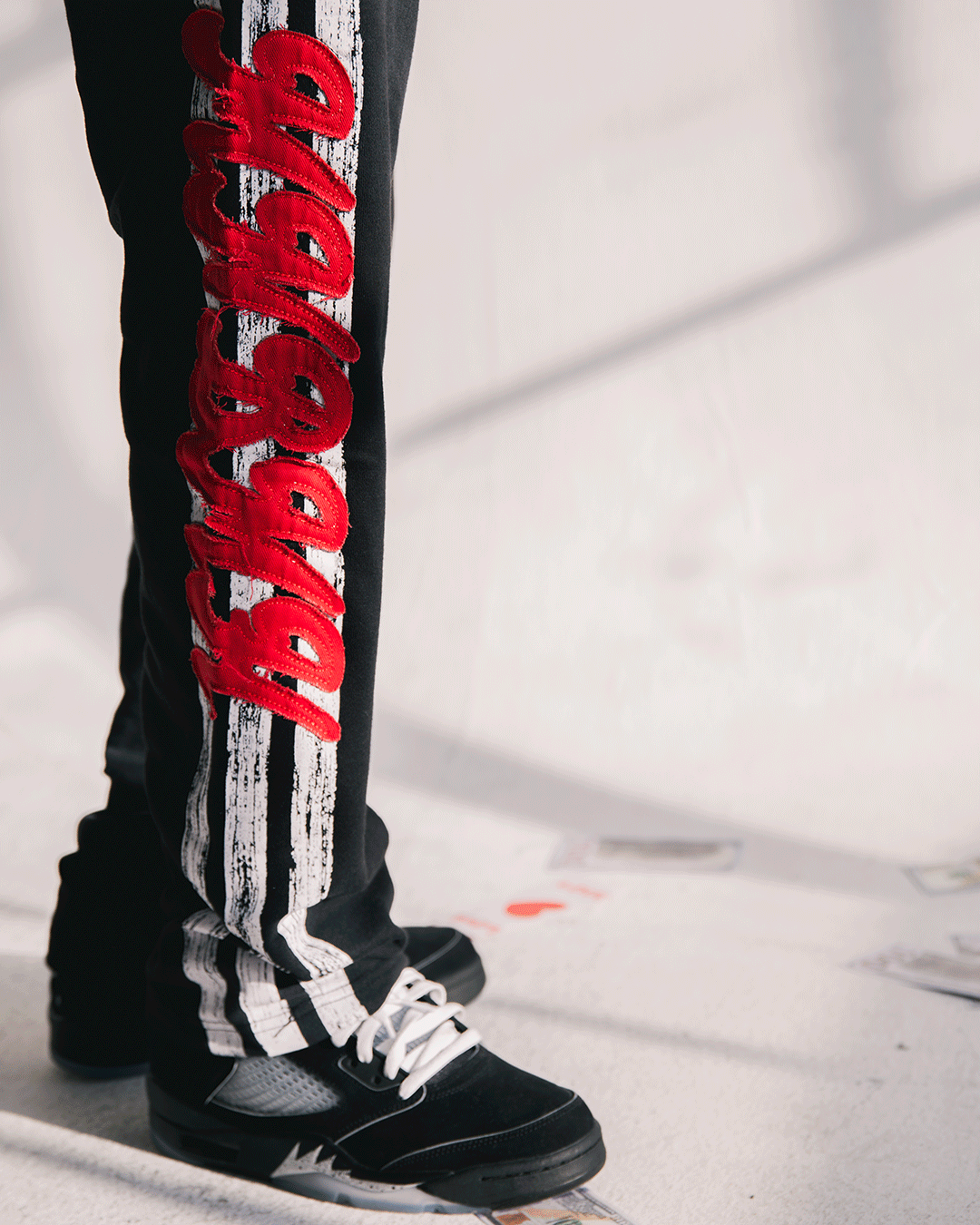 MNBMH ESSENTIAL JOGGERS
